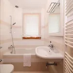 Дом отдыха 6 Bedroom Beautiful In