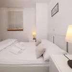 6 Bedroom Beautiful In * Задар