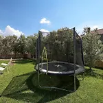 6 Bedroom Beautiful In Дом отдыха Задар