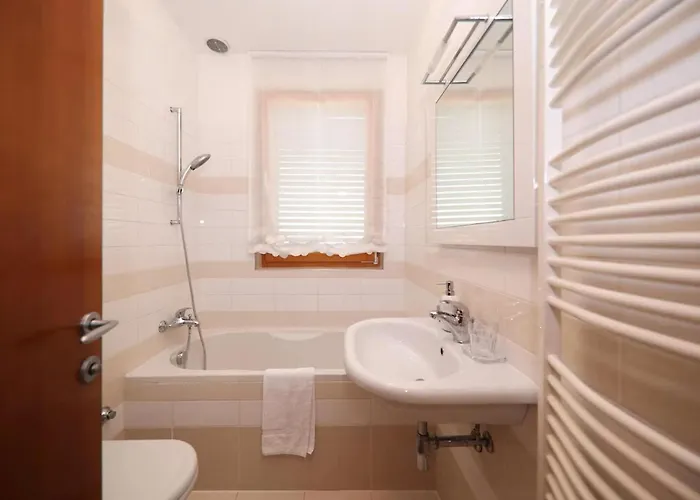 Prázdninový dům 6 Bedroom Beautiful In