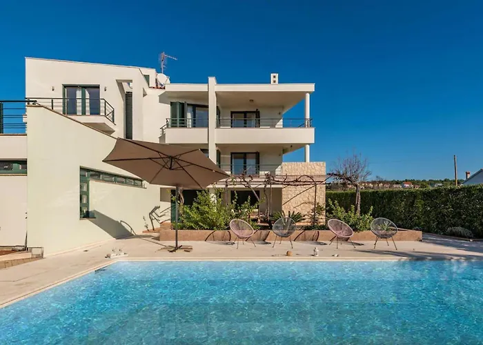 6 Bedroom Beautiful In * Zadar